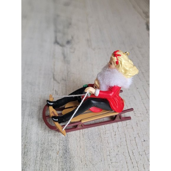 Hallmark 2000 winter fun with Barbie and Kelly ornament Xmas - Picture 6 of 7